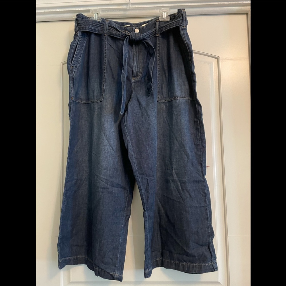 NWT Wide Leg size 16 Lightweight Denim jeans